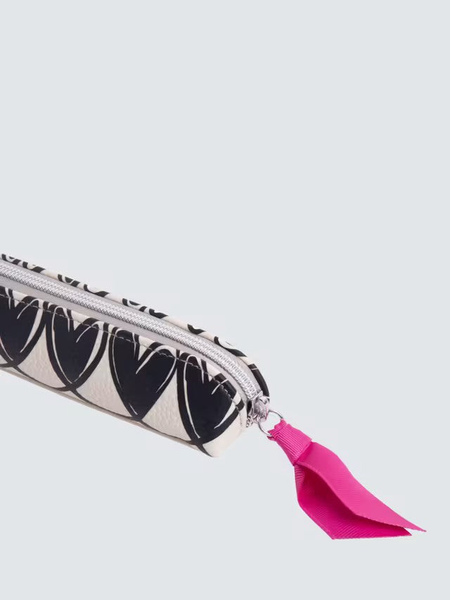 Mono Linked Heart Pencil / Make up Case