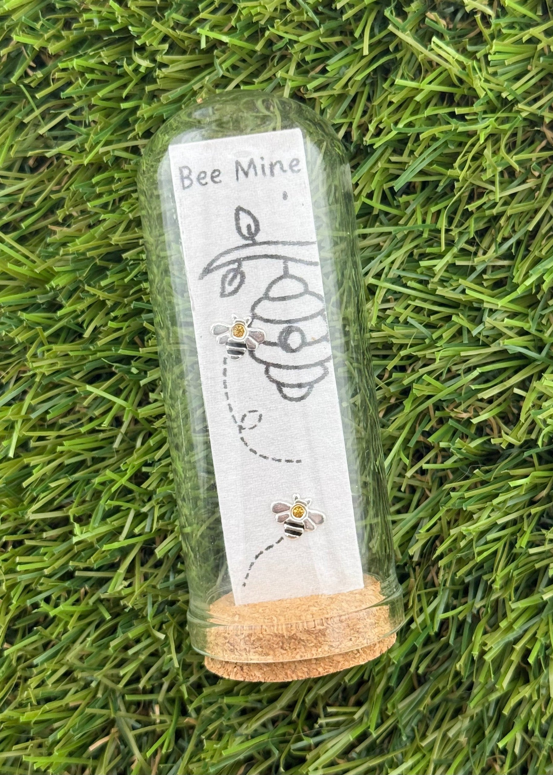 Bee - Earrings on seed paper