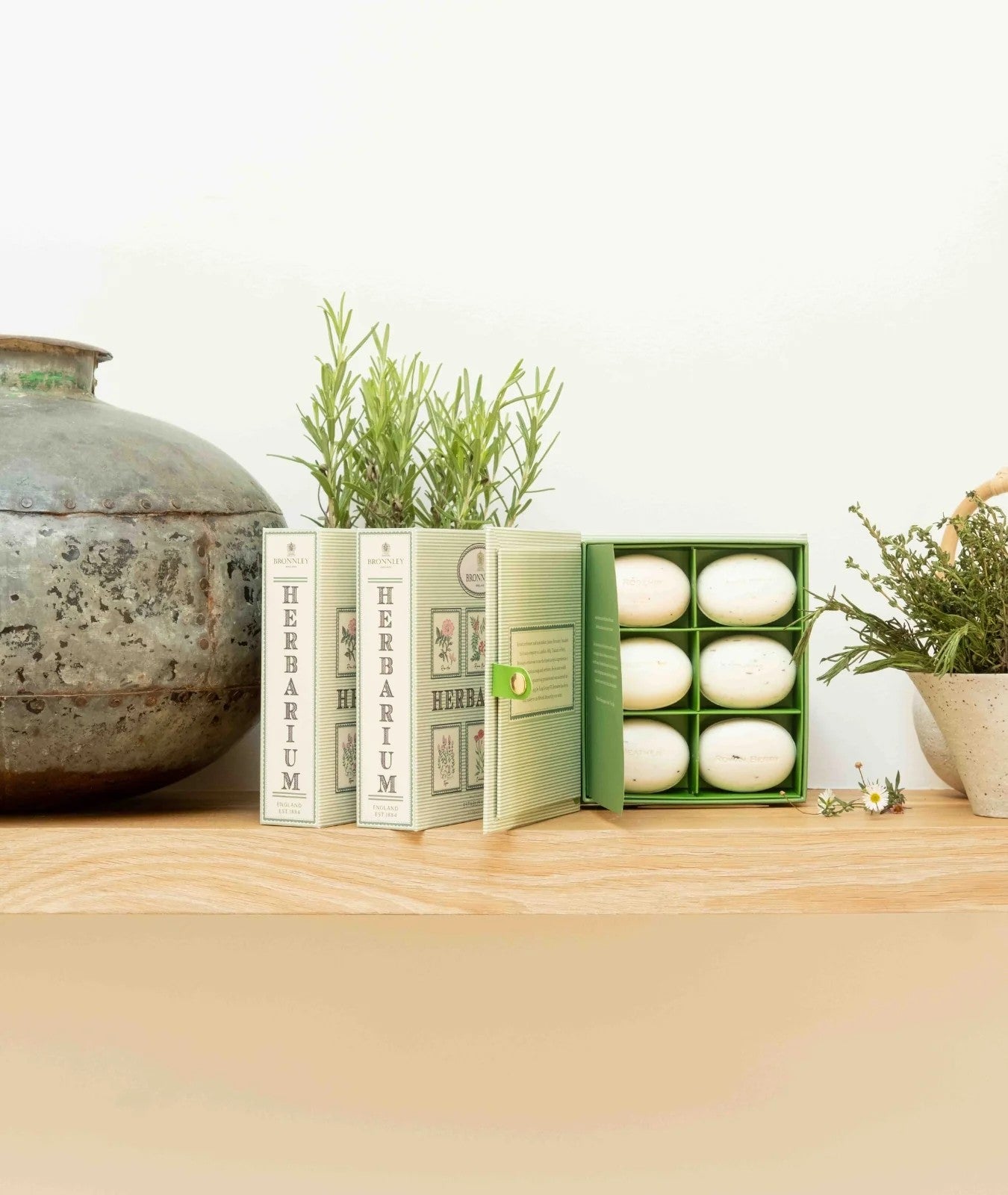 Bronnley Herbarium Soap Gift Set